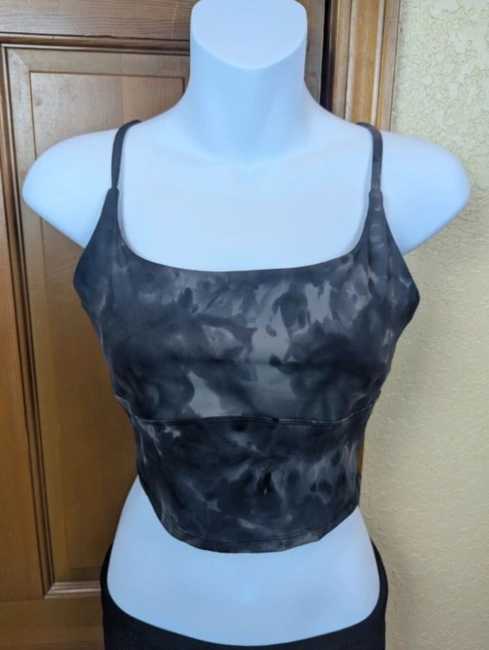 Quick Dry Crop Tank Top in Black White Tie-Dye Cross Back Size S